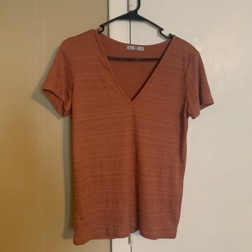 Women Zara Collection  Peach Basics Knit V Neck Top Size Large